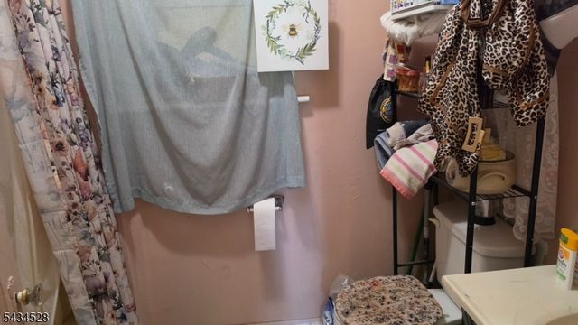 1115 W Camplain Rd, Manville Boro, NJ 08835