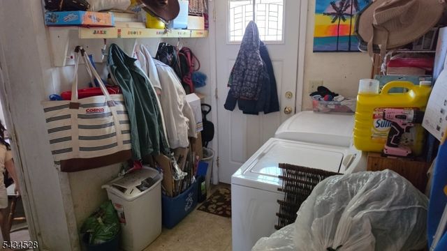 1115 W Camplain Rd, Manville Boro, NJ 08835