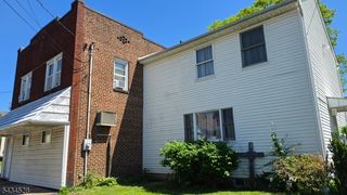 1115 W Camplain Rd, Manville Boro, NJ 08835