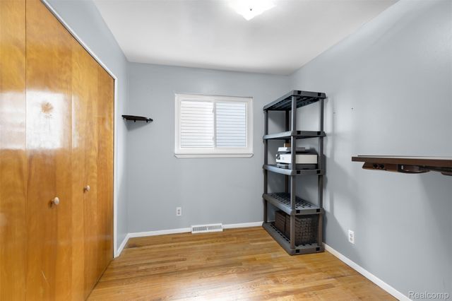 6428 Cloverton Drive, Waterford Charter Township, MI 48329