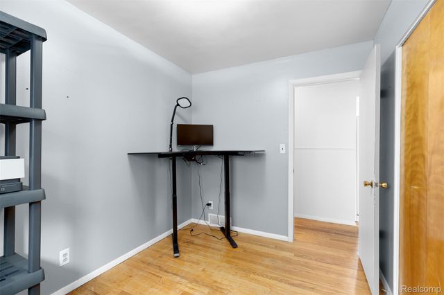 6428 Cloverton Drive, Waterford Charter Township, MI 48329