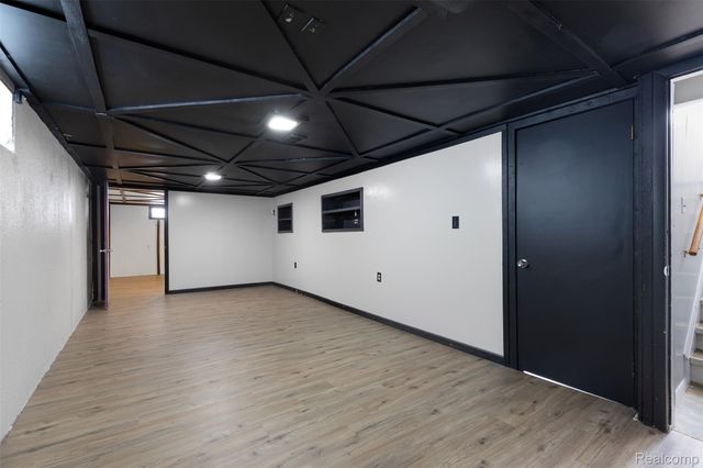 6428 Cloverton Drive, Waterford Charter Township, MI 48329