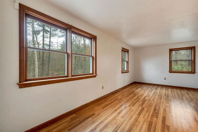 154 Mountain Road, Deerfield, NH 03037