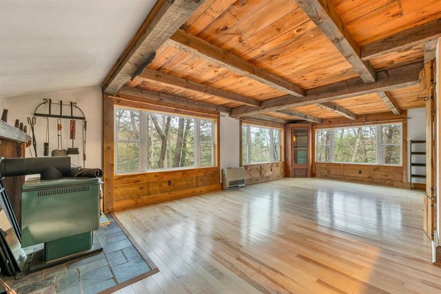 154 Mountain Road, Deerfield, NH 03037