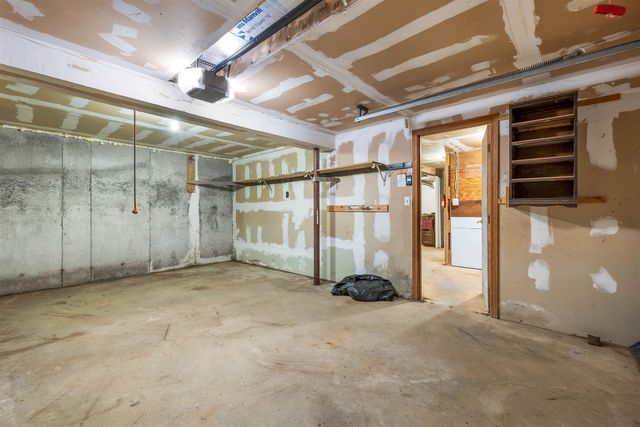 154 Mountain Road, Deerfield, NH 03037