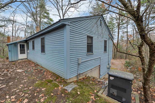 154 Mountain Road, Deerfield, NH 03037