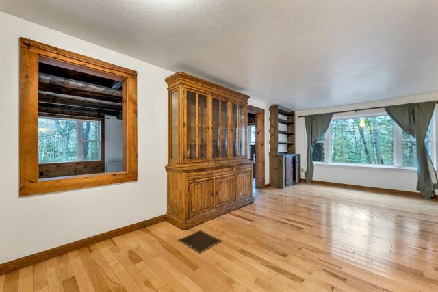 154 Mountain Road, Deerfield, NH 03037