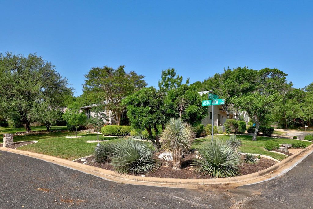 9610 Vista View DR, Austin, TX 78750