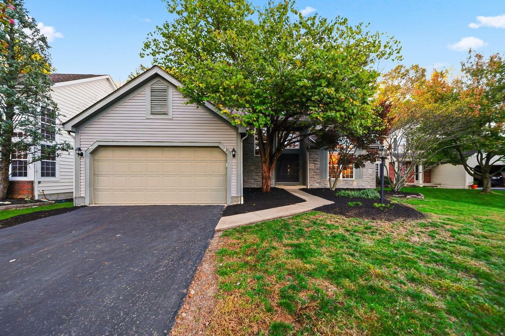 5406 Bullfinch Drive, Westerville, OH 43081