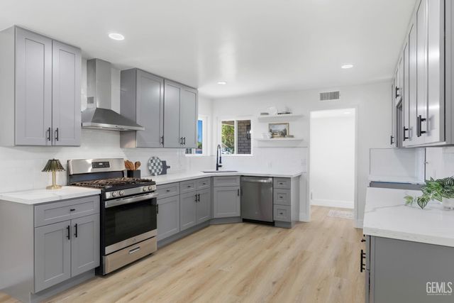 5808 Sally Avenue, Bakersfield, CA 93308