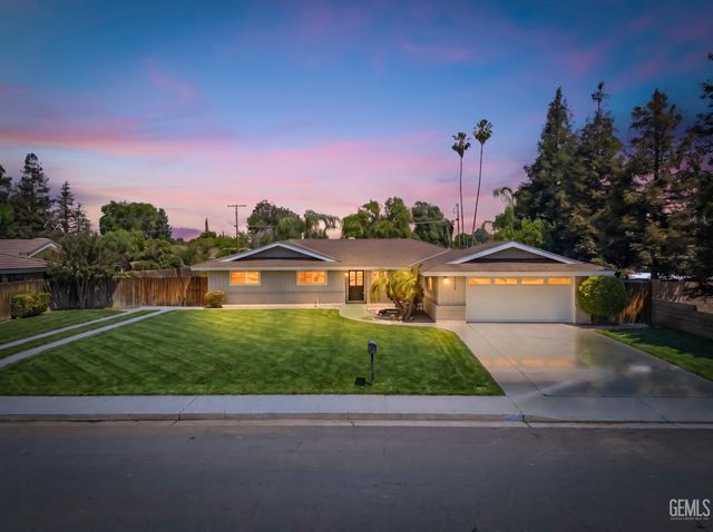 5808 Sally Avenue, Bakersfield, CA 93308