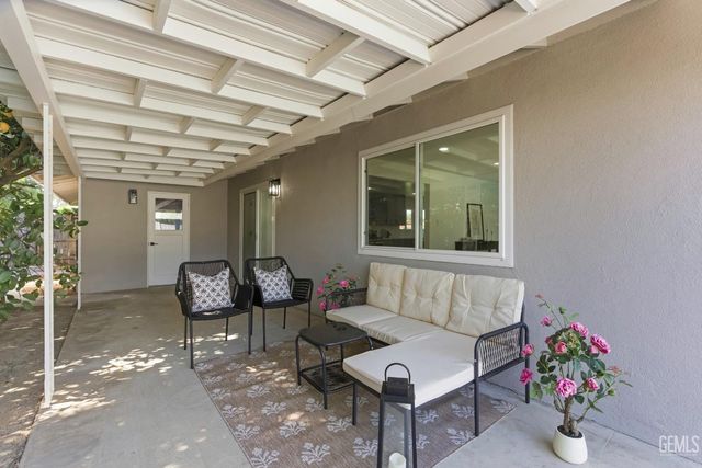 5808 Sally Avenue, Bakersfield, CA 93308