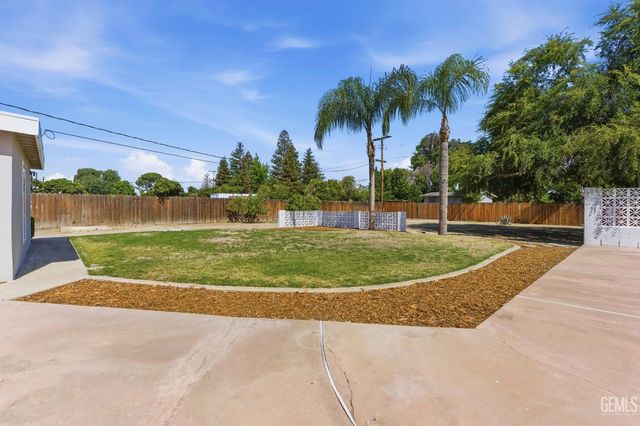 5808 Sally Avenue, Bakersfield, CA 93308