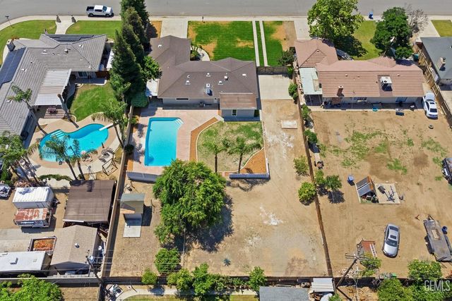 5808 Sally Avenue, Bakersfield, CA 93308