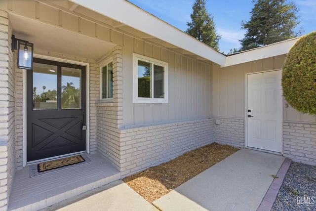 5808 Sally Avenue, Bakersfield, CA 93308