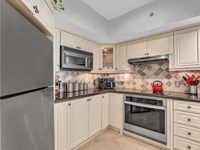 110 N Federal Highway 505, Fort Lauderdale, FL 33301