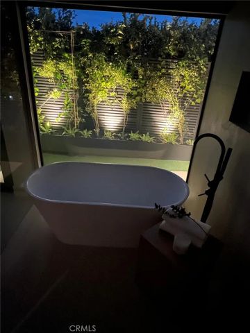 5330 Dubois Avenue, Woodland Hills, CA 91367