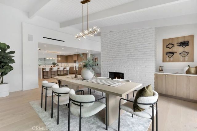 5330 Dubois Avenue, Woodland Hills, CA 91367