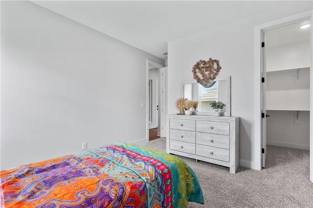 1386 N 163rd Court, Basehor, KS 66007