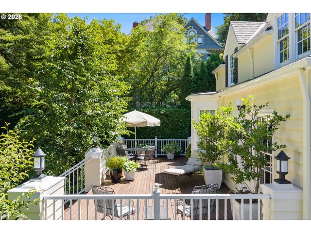 2670 Sw MONTGOMERY Dr, Portland, OR 97201