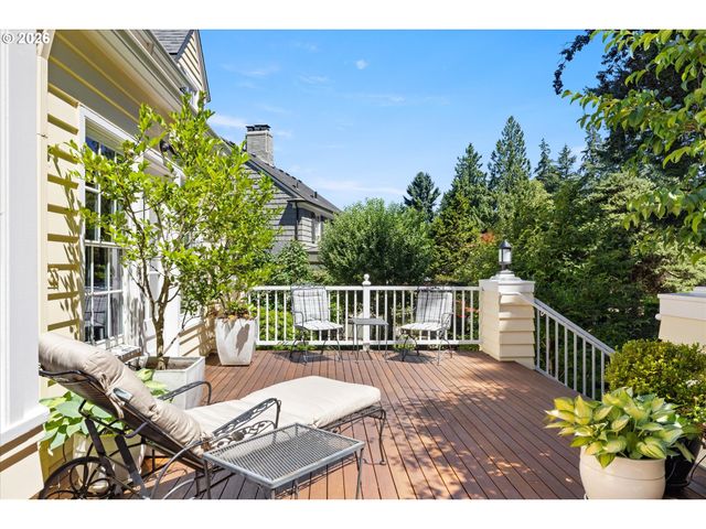 2670 Sw MONTGOMERY Dr, Portland, OR 97201