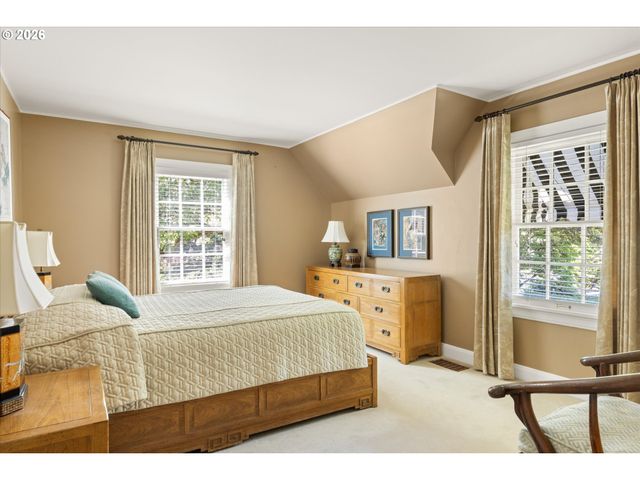 2670 Sw MONTGOMERY Dr, Portland, OR 97201