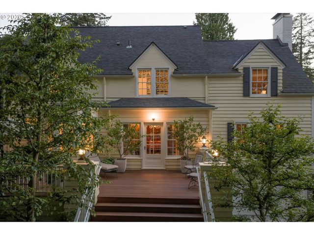 2670 Sw MONTGOMERY Dr, Portland, OR 97201