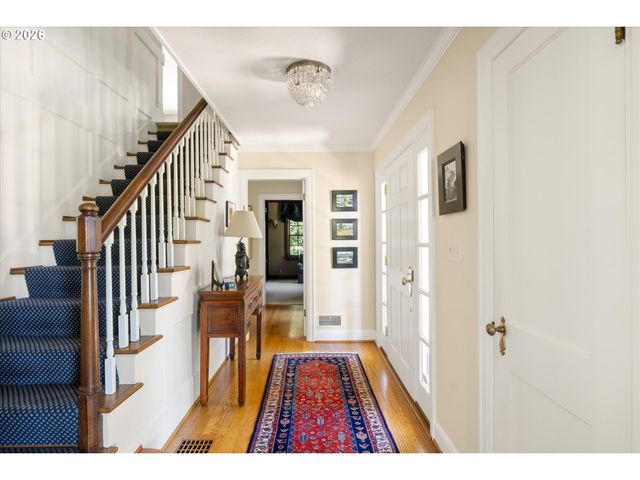2670 Sw MONTGOMERY Dr, Portland, OR 97201