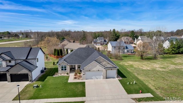 1619 Oglesby Drive, Edwardsville, IL 62025