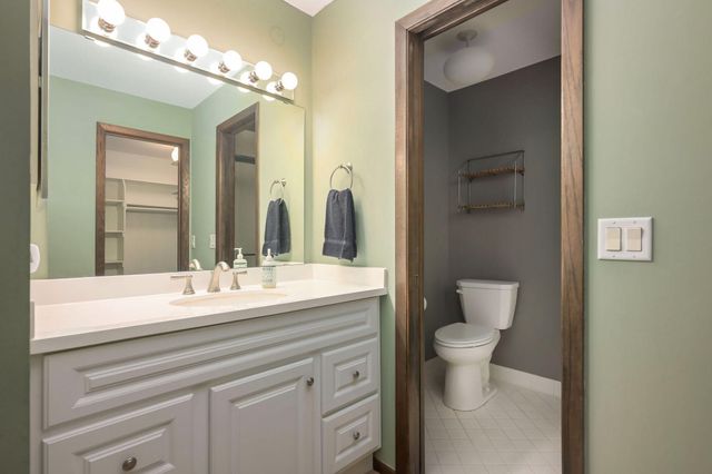 9600 Portland Avenue S 311, Bloomington, MN 55420