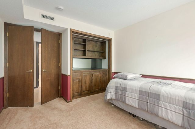 9600 Portland Avenue S 311, Bloomington, MN 55420