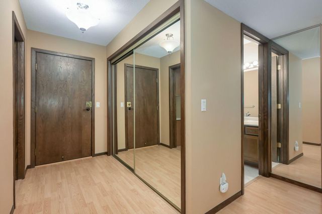9600 Portland Avenue S 311, Bloomington, MN 55420