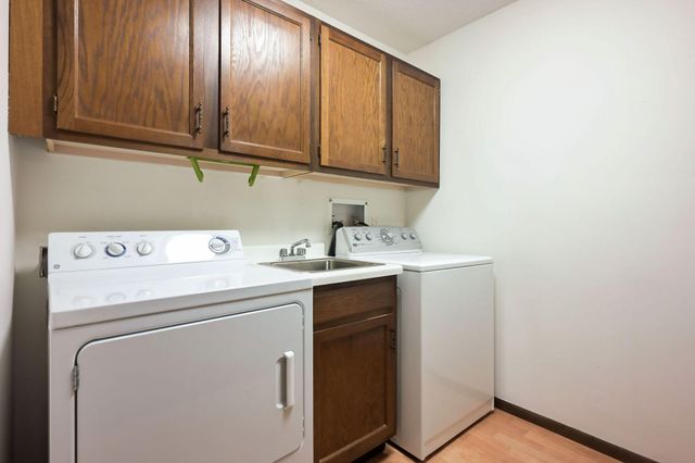 9600 Portland Avenue S 311, Bloomington, MN 55420