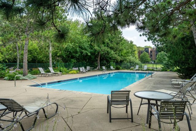 9600 Portland Avenue S 311, Bloomington, MN 55420