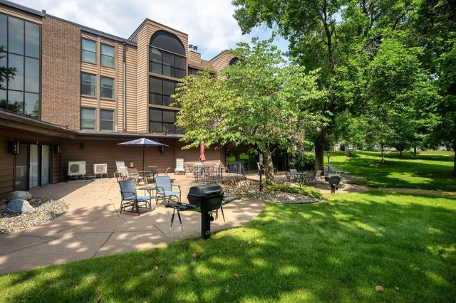 9600 Portland Avenue S 311, Bloomington, MN 55420