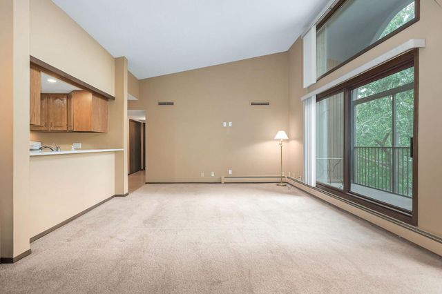 9600 Portland Avenue S 311, Bloomington, MN 55420