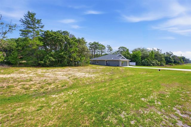 141 FISHER WAY, Ocklawaha, FL 32179