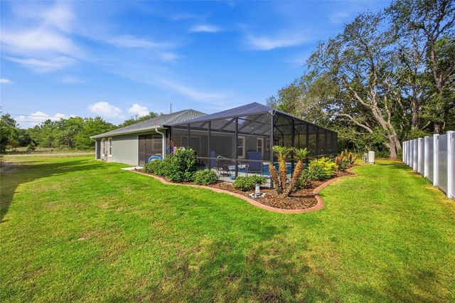 141 FISHER WAY, Ocklawaha, FL 32179