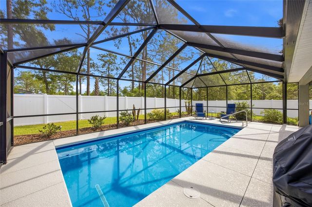 141 FISHER WAY, Ocklawaha, FL 32179