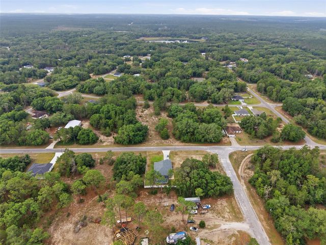141 FISHER WAY, Ocklawaha, FL 32179