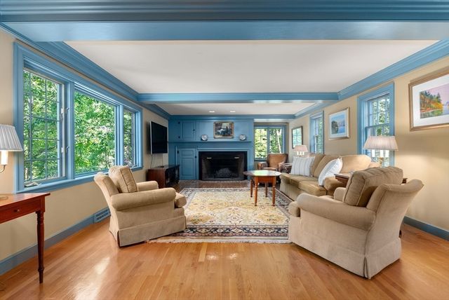 41 Great Rock Rd, Sherborn, MA 01770