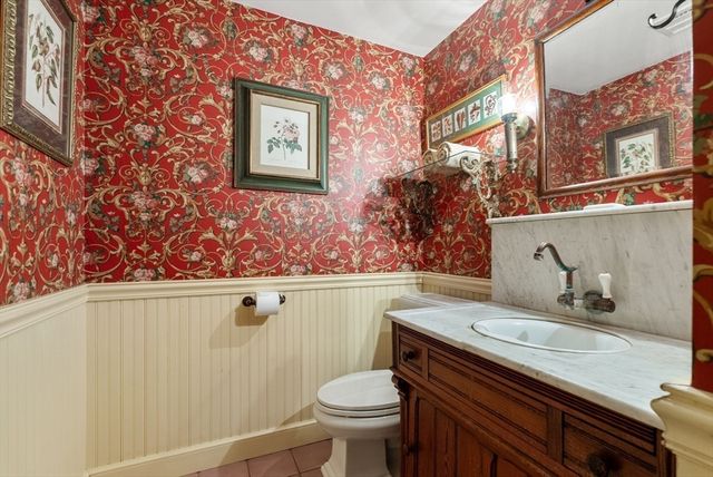 41 Great Rock Rd, Sherborn, MA 01770
