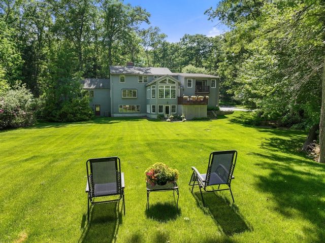41 Great Rock Rd, Sherborn, MA 01770