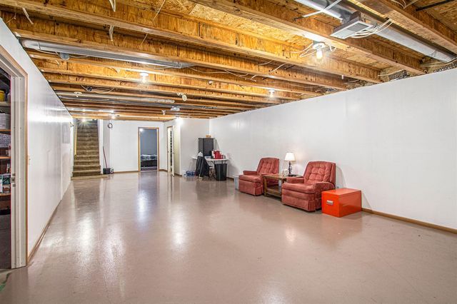 211 N Cedar Street, Evart, MI 49631