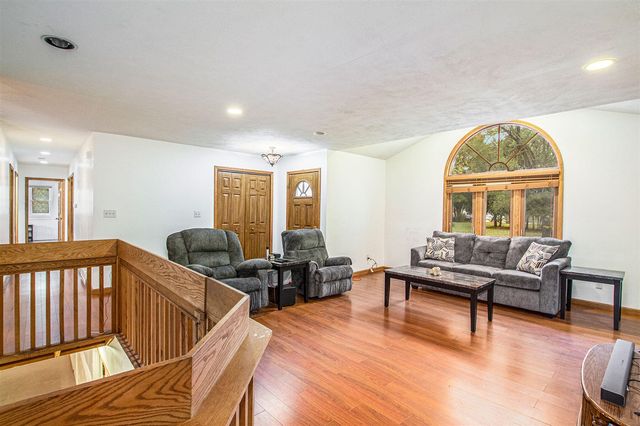 211 N Cedar Street, Evart, MI 49631