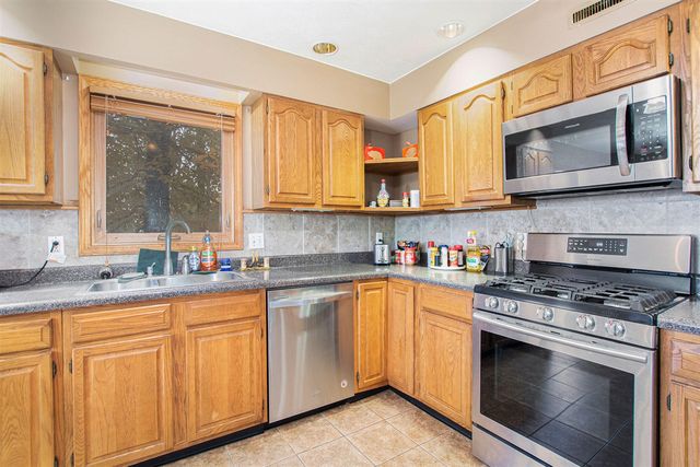 211 N Cedar Street, Evart, MI 49631