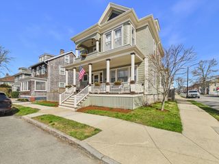 379 W. Clinton St, New Bedford, MA 02740