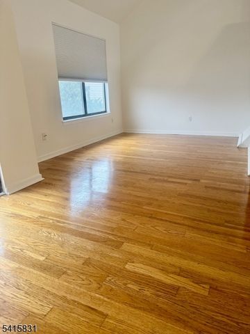 77 Liberty St 26, Little Ferry Boro, NJ 07643