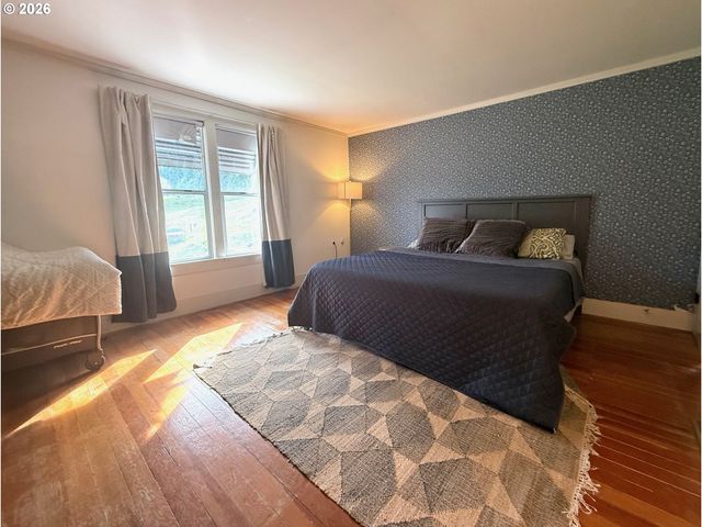 355 BANKS CREEK Rd, Sutherlin, OR 97479