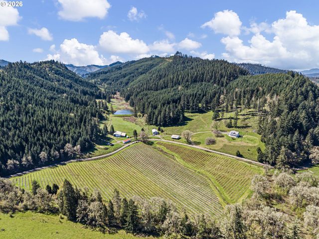 355 BANKS CREEK Rd, Sutherlin, OR 97479